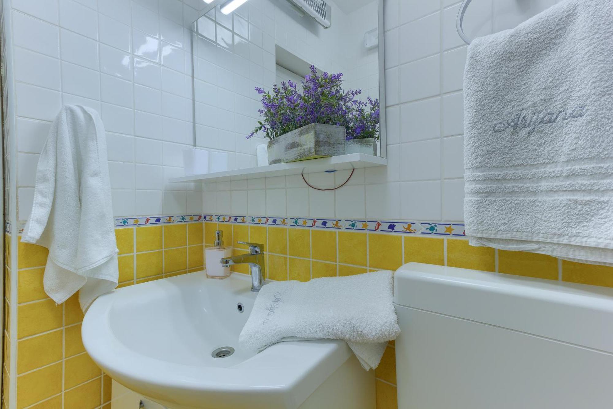 Villa Arijana -More Slatine Ngoại thất bức ảnh